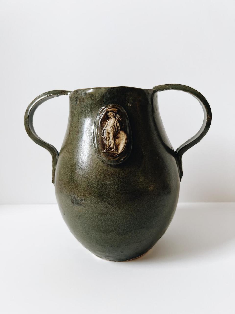The Artemis vase with handles by Jeanette Morrow for The Huntress