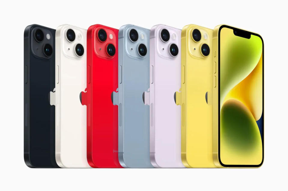 iPhone 14 e iPhone 14 Plus agora são compostos por seis opções de cores (Imagem: Divulgação/Apple)