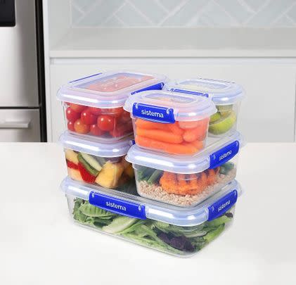 Make a 25% saving on this set of six airtight storage containers