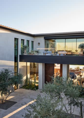 <p>Jenna Peffley/ AD</p> Ray Romano's La Quinta, California home.