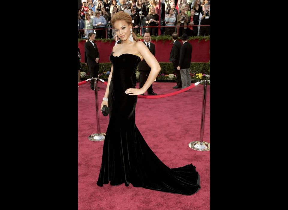 Beyonce does vixen velvet in this sultry black gown worn to the 2005 Oscars.