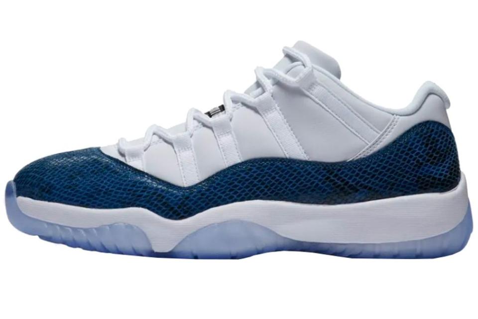 Air Jordan 11 Low 'Navy'