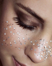 <p>We thought the ‘faux freckle’ trend was weird enough, without glitter being added into the mix. <a rel="nofollow noopener" href="https://www.instagram.com/p/BTUGOAdj18t/" target="_blank" data-ylk="slk:[Photo: Brookesiomsua/ Instagram];elm:context_link;itc:0;sec:content-canvas" class="link ">[Photo: Brookesiomsua/ Instagram]</a> </p>