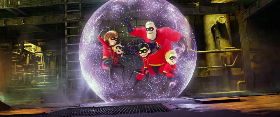 INCREDIBLES 2, from left: Elastigirl (voice: Holly Huntger), Jack-Jack Parr, Violet Parr (voice: Sarah Vowell), Bob Parr (voice: Craig T. Nelson), Dash (voice: Huck Milner), 2018. © Walt Disney Studios Motion Pictures /Courtesy Everett Collection