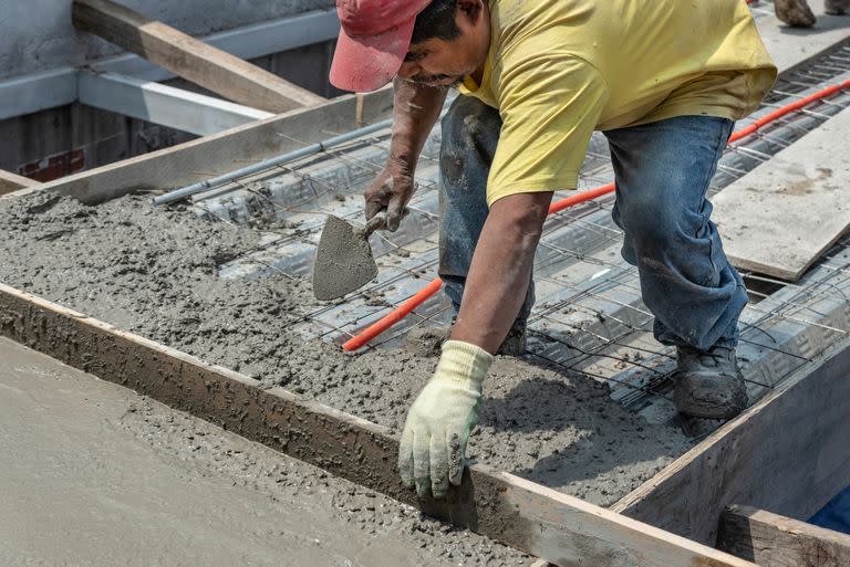 La construcción es, tradicionalmente, uno de los rubros que concentra más trabajo informal