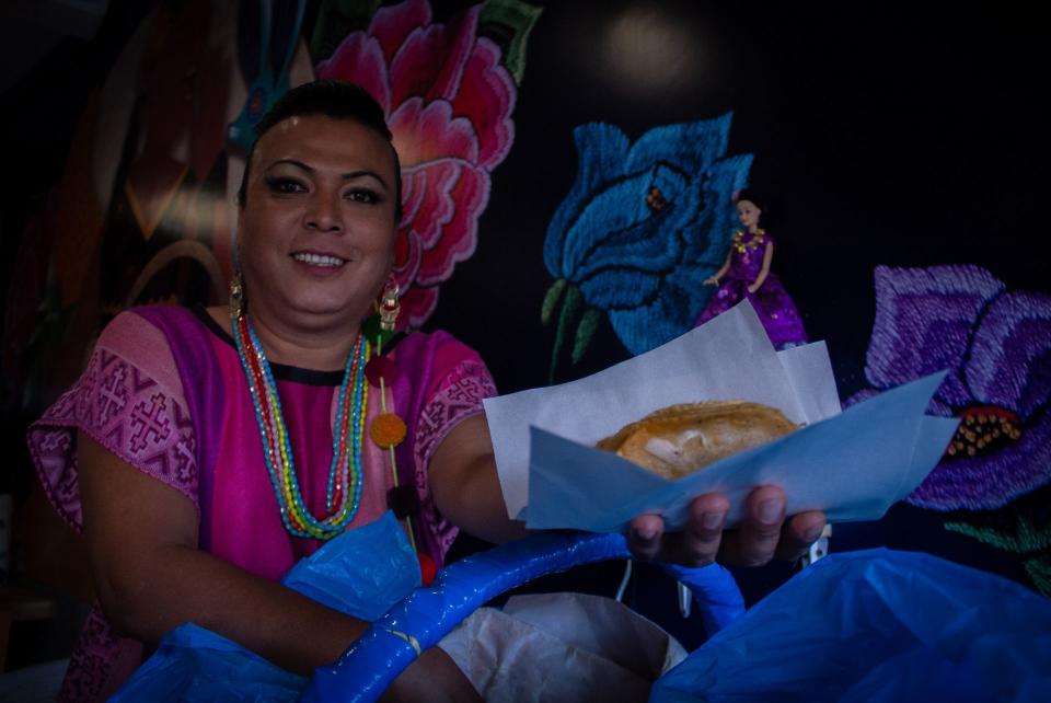 Lady Tacos de Canasta, popular vendedora de la zona centro de la Ciudad de México que se volvió viral en redes sociales y en 2021 aspiró a un cargo público como diputada. (CUARTOSCURO.COM)