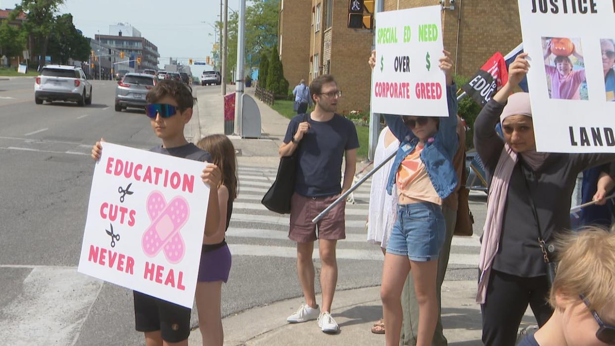 Students, parents and educators gathered in Mississauga, Ont., Saturday to rally for more resources for special education in Ontario. The rally was partly inspired by the death last month of a 16-year-old student who suffered from seizures in Trenton, Ont. (CBC - image credit)