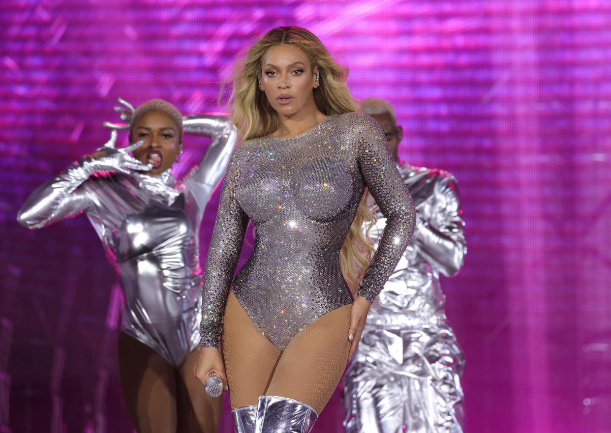EAST RUTHERFORD, NEW JERSEY - JULY 29: (Editorial Use Only) (Exclusive Coverage) Beyoncé performs onstage during the 