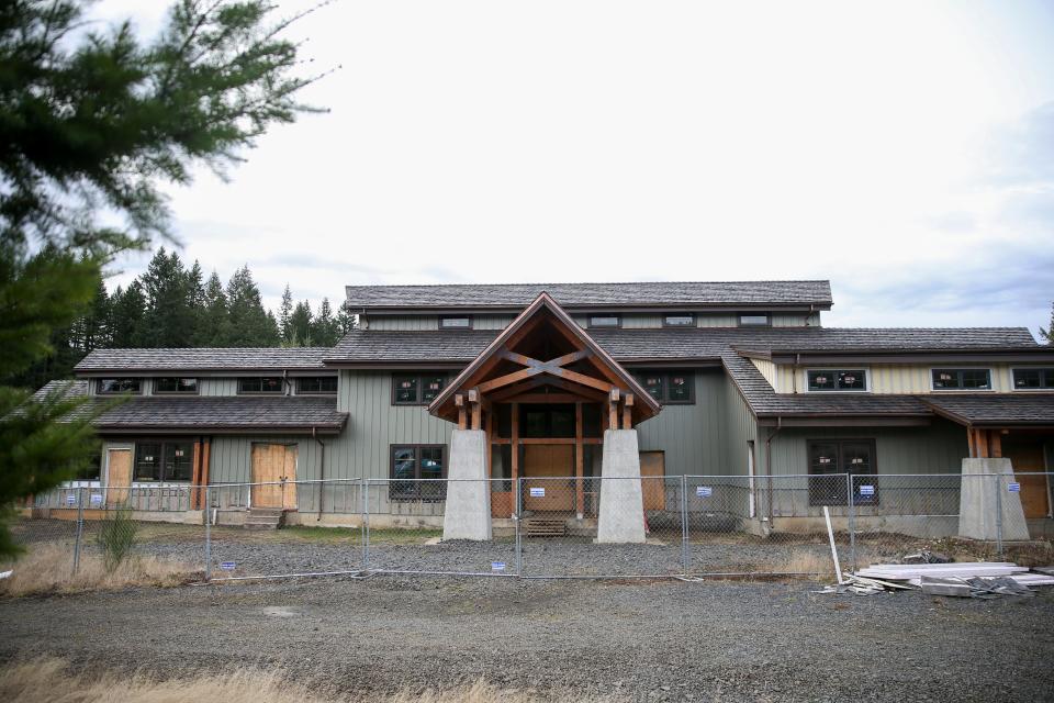 Un centro de visitantes sin terminar se convertirá en el North Gateway del parque en Silver Falls State Park el viernes 6 de enero de 2023.