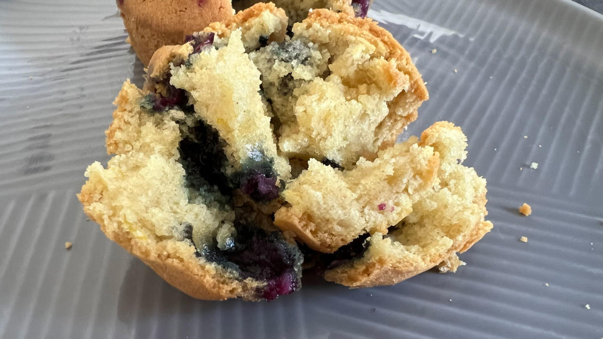  Air Fryer Blueberry Muffins 