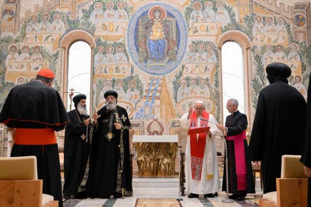 Pope Francis and Pope Tawadros II meet at the Vatican