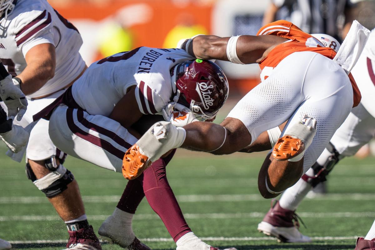 Evaluating Michael Van Buren Jr.’s first start in Mississippi State