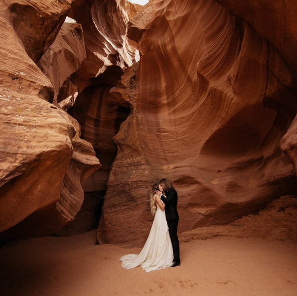 This stunning wedding photo, taken in an Arizona canyon, should be hanging in an art gallery.