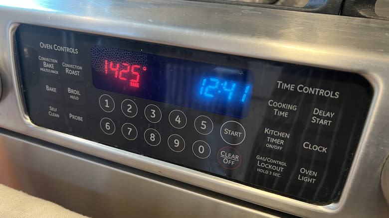 oven temperature display setting 425 F