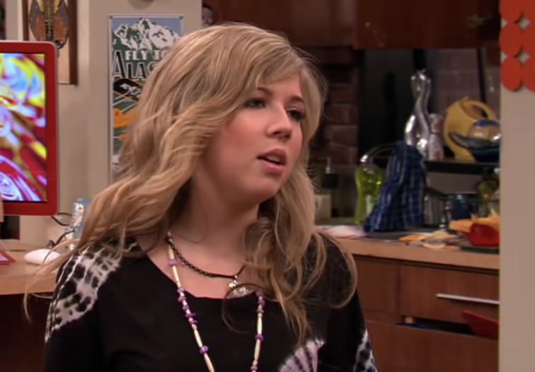 Jennette as Sam in Carly and Spencer's Kitchen