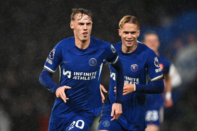 Clássico termina empatado, Chelsea sofre goleada, Arsenal alcança a  liderança Os resultados do dia na Premier League - Lance!