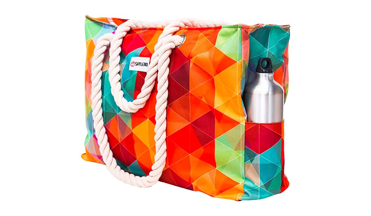 A stylish beach bag from Shylero