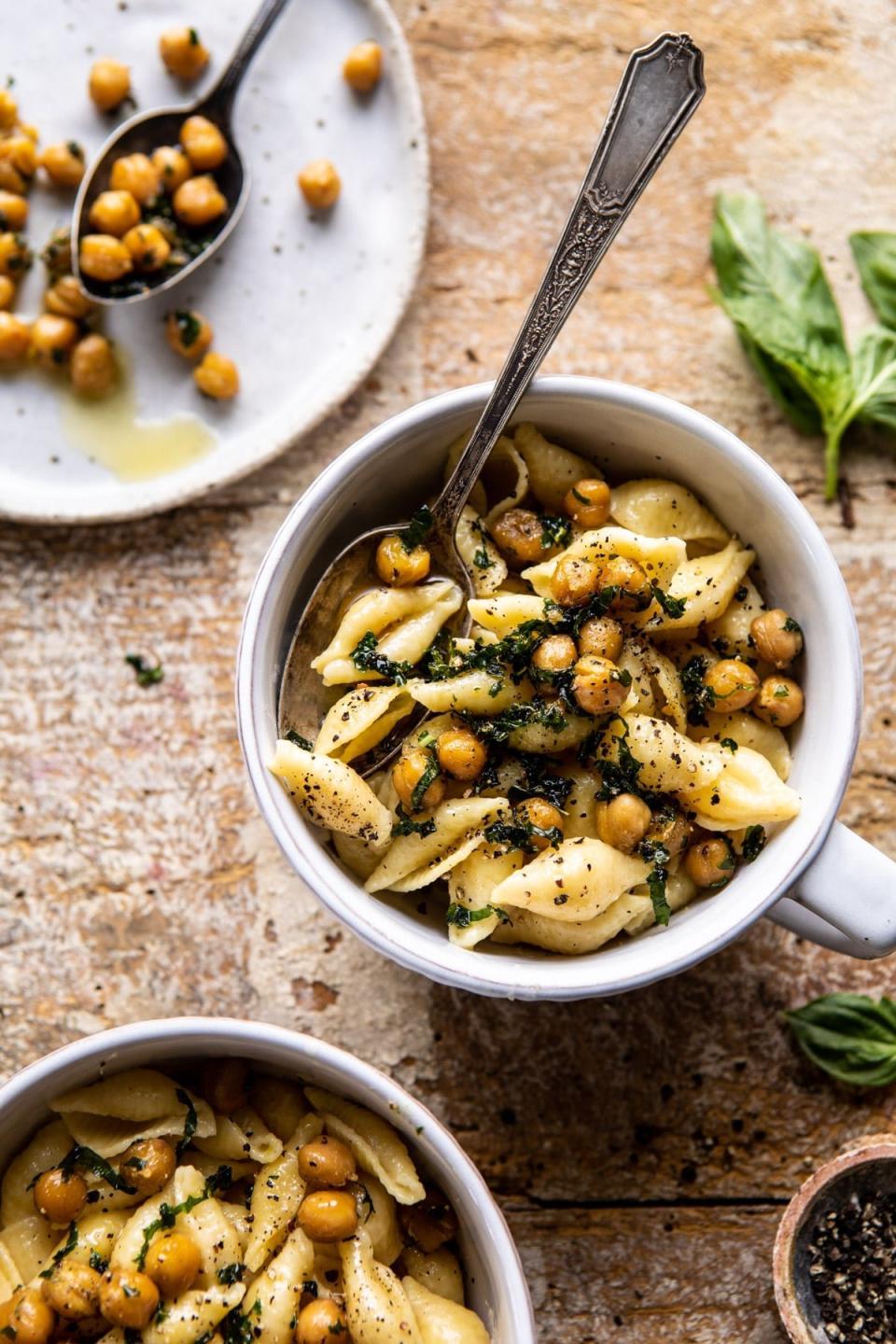 <strong>Get the <a href="https://www.halfbakedharvest.com/instant-pot-cacio-e-pepe/" target="_blank" rel="noopener noreferrer">Instant Pot Cacio e Pepe with Crispy Garlic Basil Chickpeas</a> recipe from Half Baked Harvest</strong>