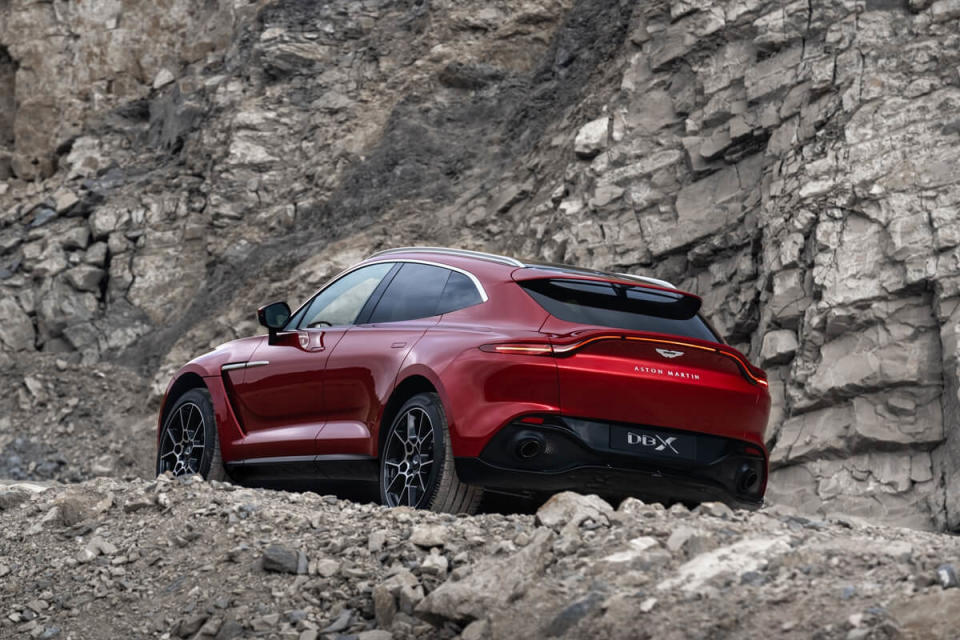 aston-martin-dbx15-jpg.jpg