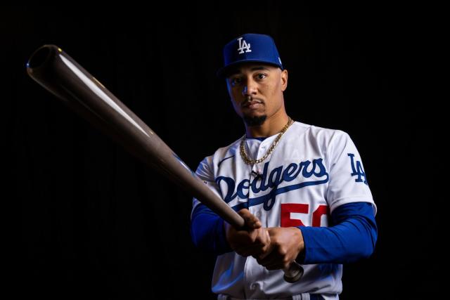 How Mookie Betts became an instant clubhouse leader for Dodgers