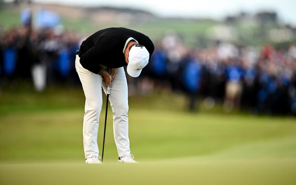 Rory McIlroy misses an eagle putt on the final day of the Irish Open