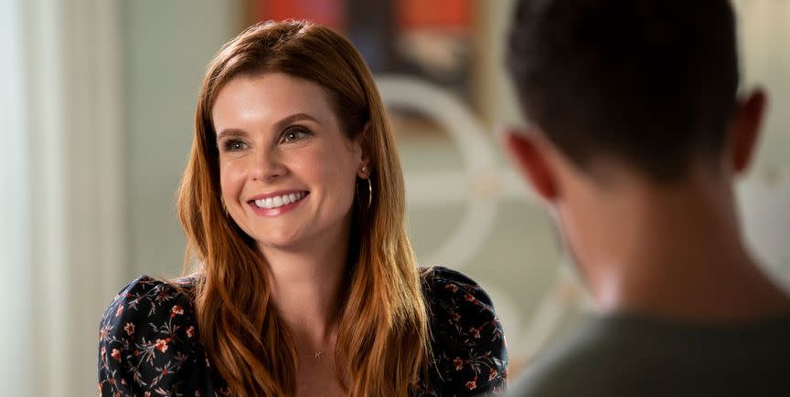 joanna garcia swisher as maddie townsend, sweet magnolias, season 2