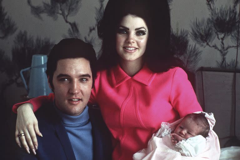 Priscilla, Elvis y Lisa Marie Presley, en tiempos de felicidad