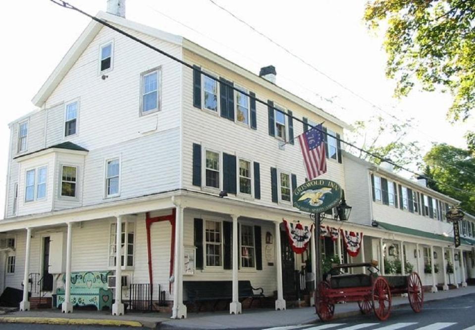 Connecticut: The Griswold Inn (Essex)