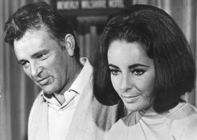 <p>William Lovelace/Express/Getty</p> Richard Burton and Elizabeth Taylor