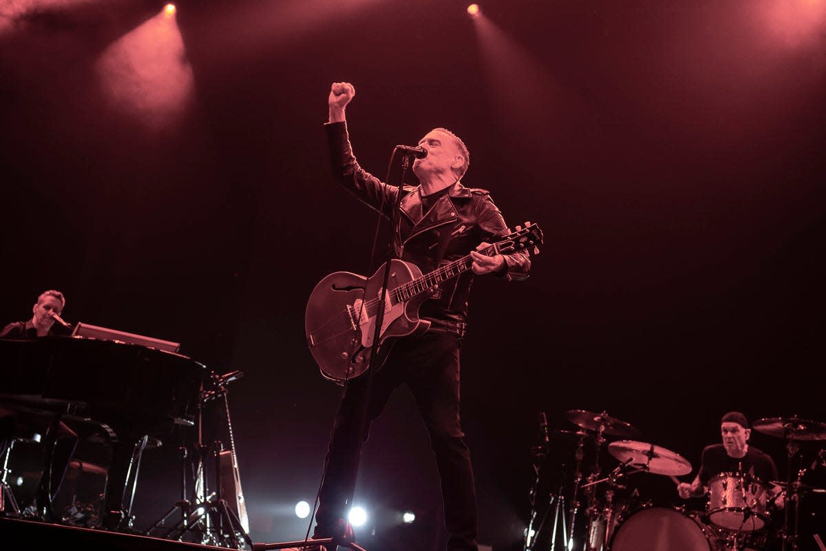 Bryan Adams pleased fans at PPG Paints Arena on Friday.