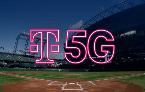 AT&T launching 5G-powered 'fan experiences' at AT&T Stadium for