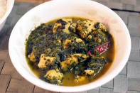 <p>Palak chicken is an exceptionally delicious dish & easy to make. Take 1 tsp oil in a pan. Add cumin seeds, 2 cinnamon sticks, finely chopped onions, tomatoes and green chillies. Sauté for sometime and at this stage add some chopped spinach. Add salt and all the masalas of your choice. Stir for a few minutes and then add chicken. Cover it with some water and allow it to cook for 20-25 minutes. Garnish with some round onions and coriander leaves. “Creative Commons Chicken Spinach Curry” by Pelican is licensed under CC BY 2.0 </p>