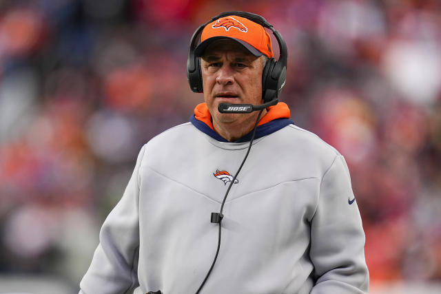 Broncos coach Vic Fangio fumes over 'bulls--t' Ravens play