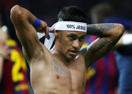 Neymar celebrates scoring the third goal for Barcelona. Reuters / Michael Dalder