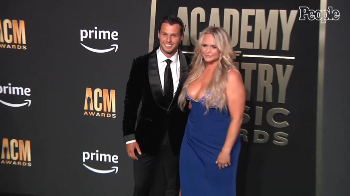 Miranda Lambert Wears Plunging Gown For Acm Awards Date Night With Husband Brendan Mcloughlin