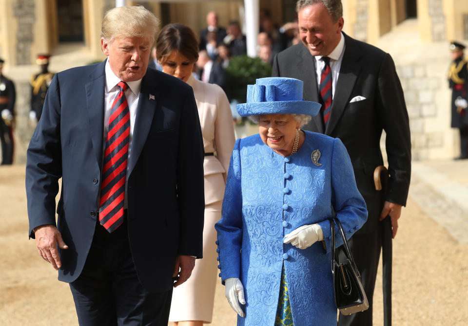 The Queen and President Trump. Her Majesty is pictured wearing a brooch inherited from her mother. Image via Getty Images.