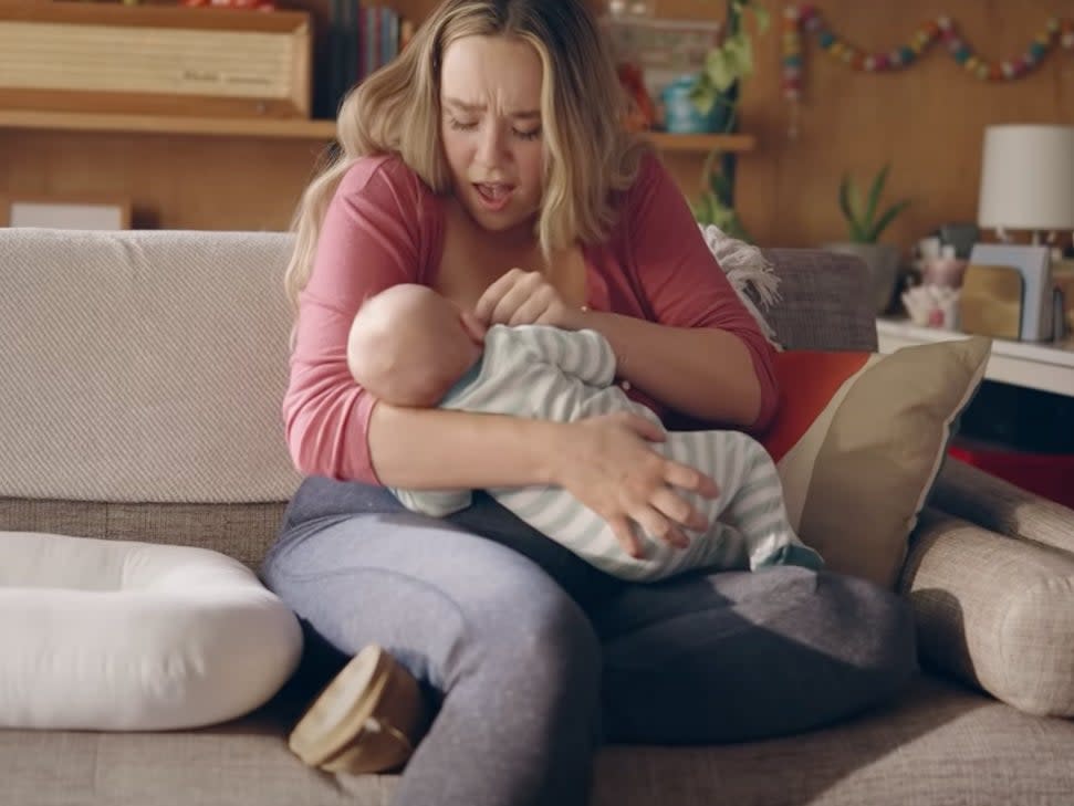Golden Globes viewers praise breastfeeding commercial (Frida Mom )