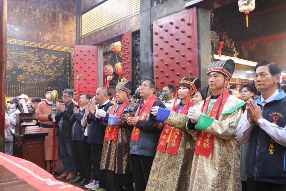 已連續舉辦25年的鹿耳門天后宮《年夜祭》，年年皆由媽祖與大家一起守歲。圖/台南市政府提供