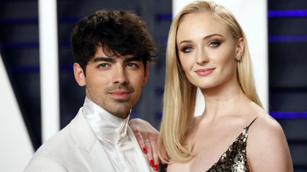 The Jonas Brothers' Joe Jonas and Game of Thrones actress Sophie Turner have married in a star-studded French ceremony.