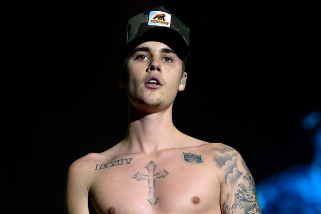 Leafs unveil new Justin Bieber-branded team merchandise (VIDEO)