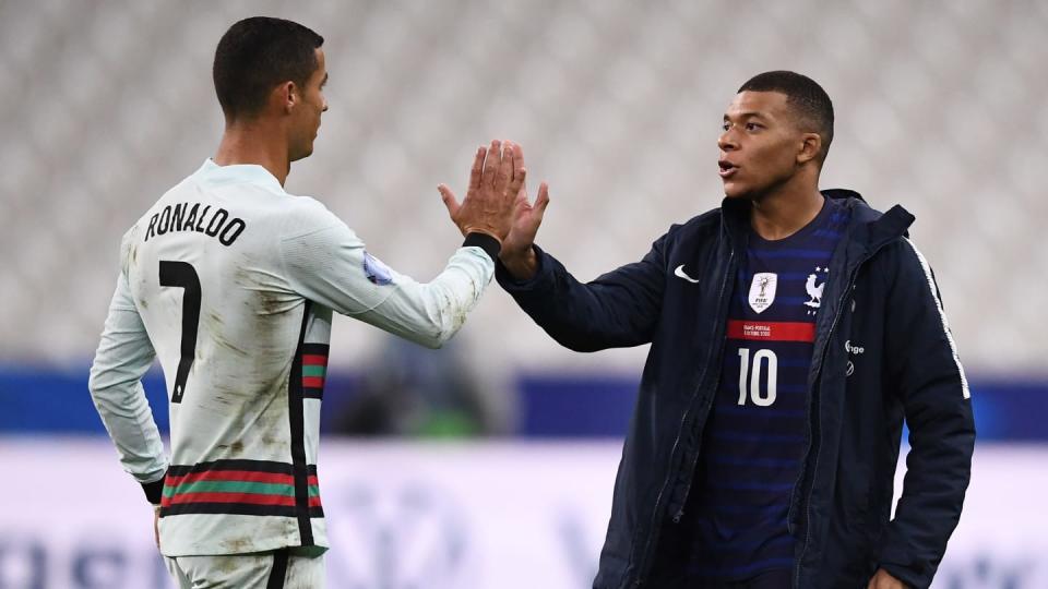 Kylian Mbappe refusing to follow Cristiano Ronaldo's Real Madrid story