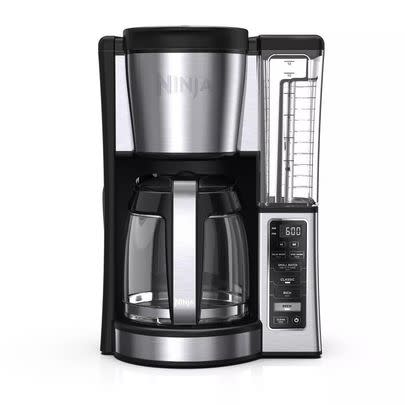 A versatile coffee maker