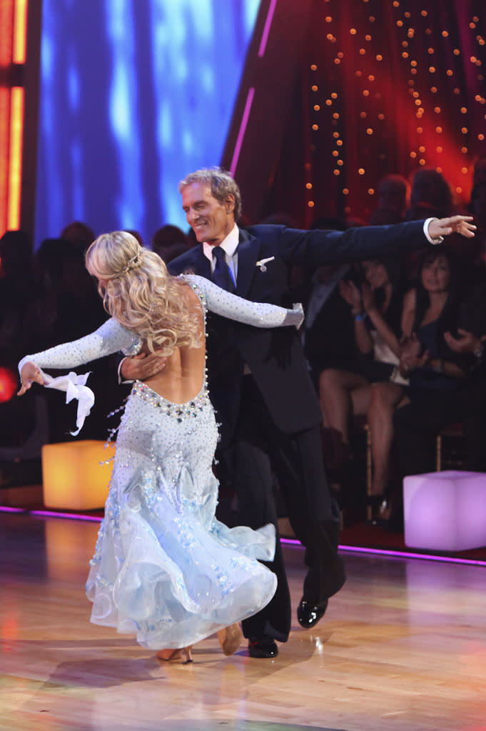 Michael Bolton and Chelsie Hightower perform on "Dancing with the Stars."