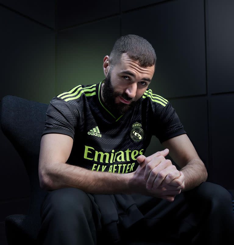 El delantero francés Karim Benzema, de Real Madrid, cuenta con todas las mierdas para quedarse con el galardón