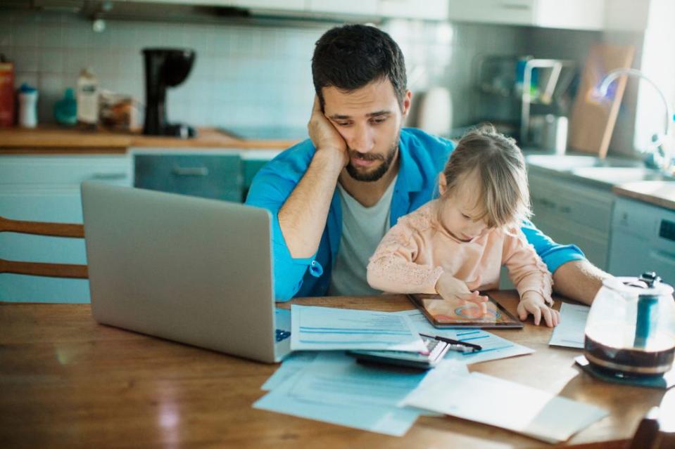 The Working Parent Burnout Scale allows parents to measure their burnout based on their answers to a 10-point survey. Geber86 – stock.adobe.com