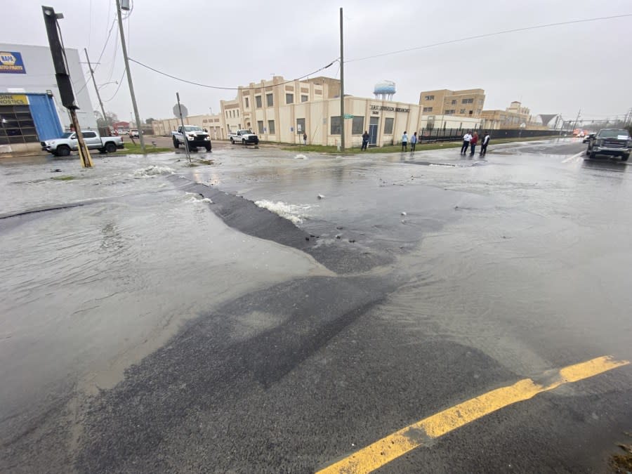 A broken water line causes flooding on Jefferson Highway on Tuesday, Jan. 24, 2024.