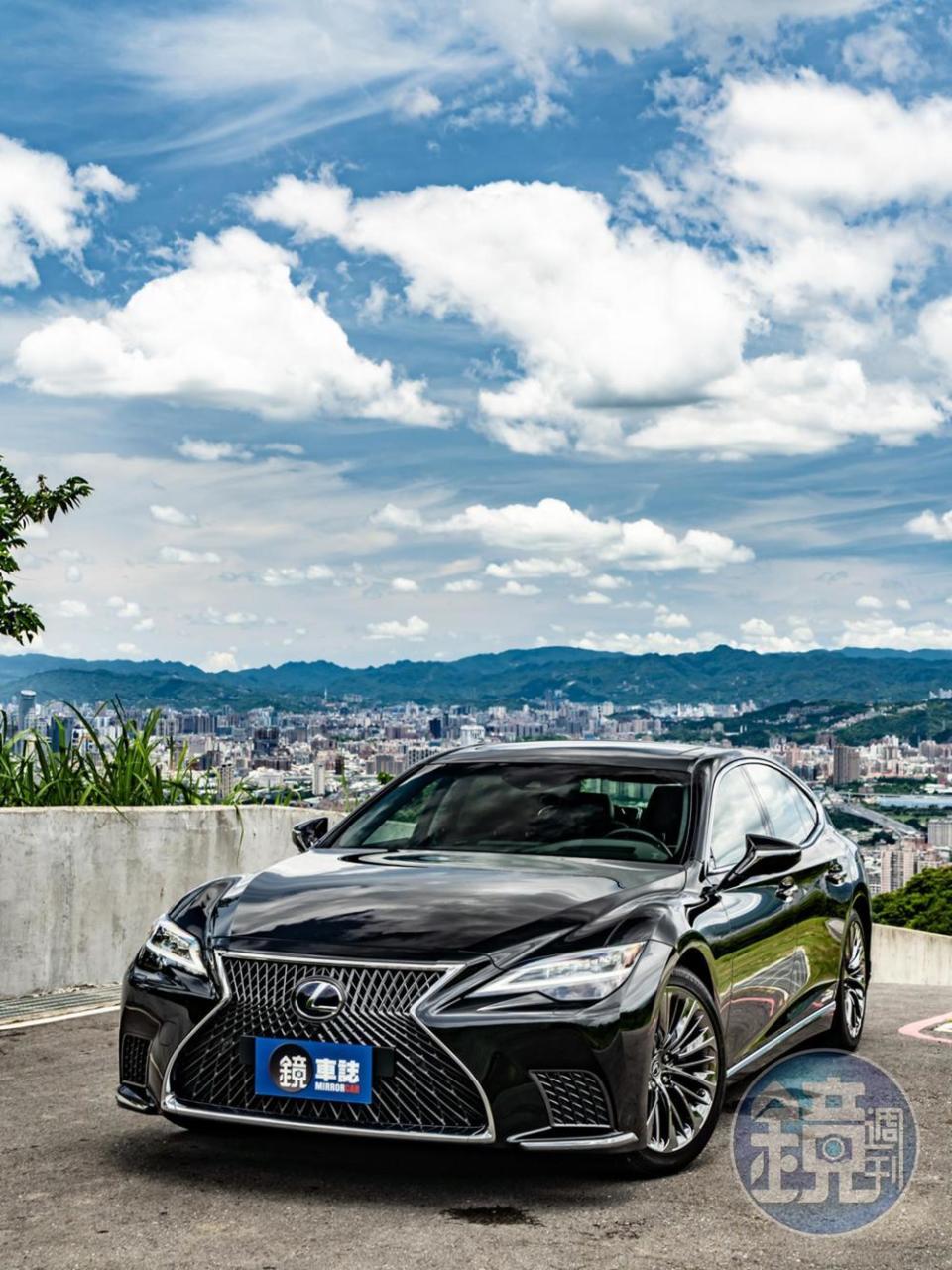 LEXUS LS 500h旗艦版