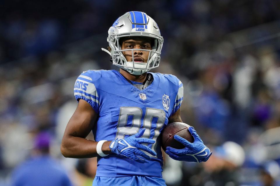 Detroit Lions wide receiver Antoine Green warms up before the game vs. the Carolina Panthers at Ford Field in Detroit on Sunday, Oct. 8, 2023.