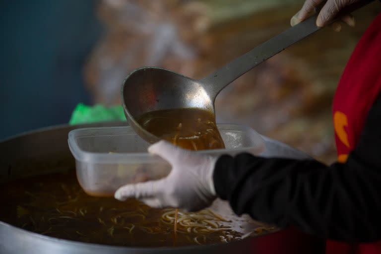 El gobierno bonaerense autorizó una entrega mensual excepcional para este mes de módulos alimentarios del Sistema Alimentario Escolar