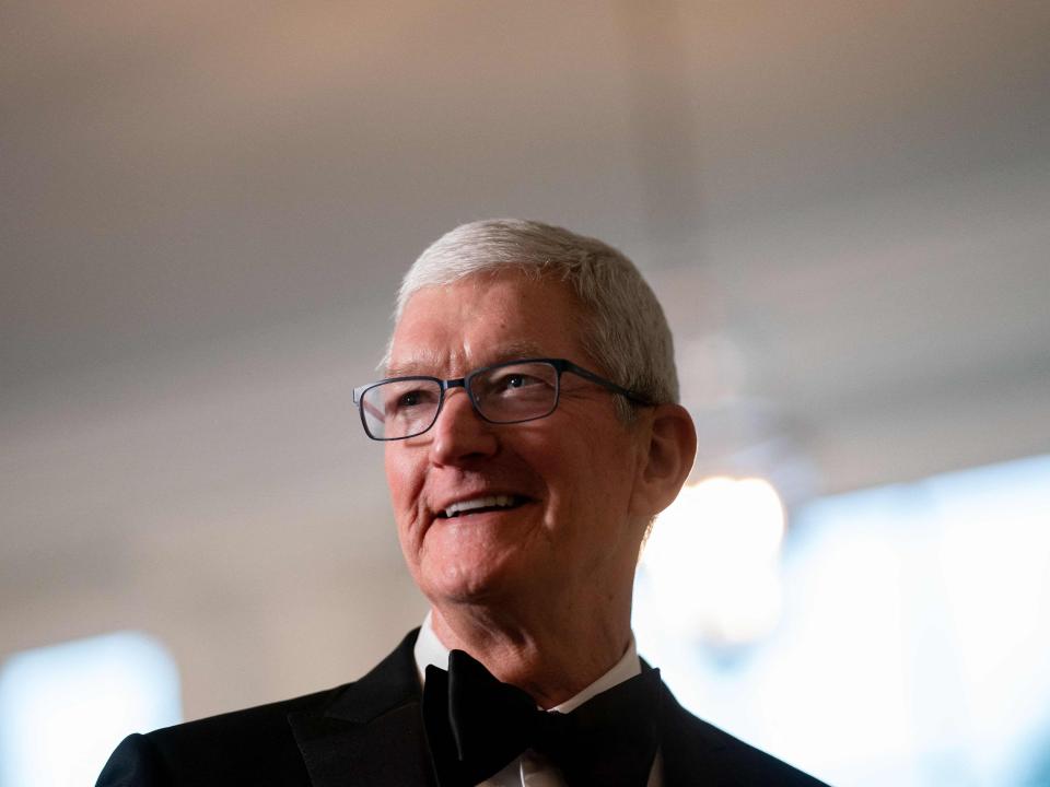 Apple CEO Tim Cook in tuxedo at White House